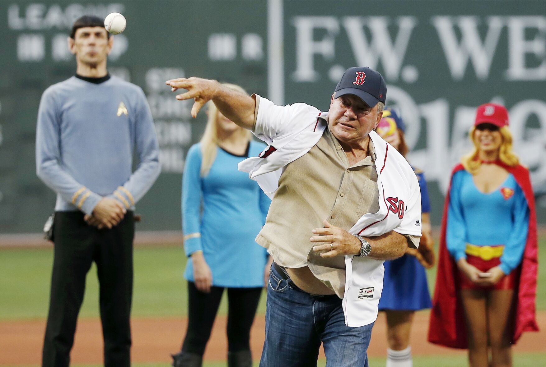 2016: William Shatner